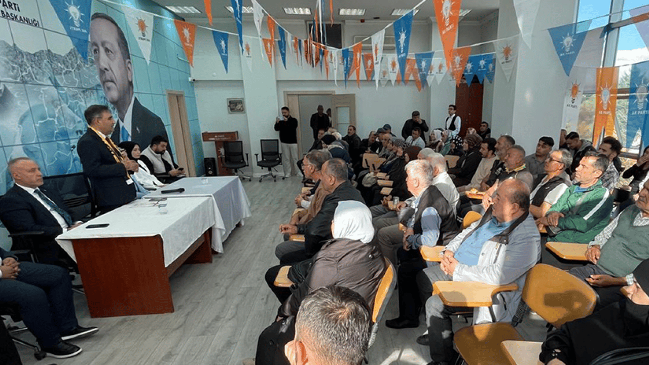 Foto - AK Parti'den Kütahya'da gönül seferberliği! Milletvekili Hasan Arslan Gediz'de esnafın kapısını çaldı, yaraları sardı!