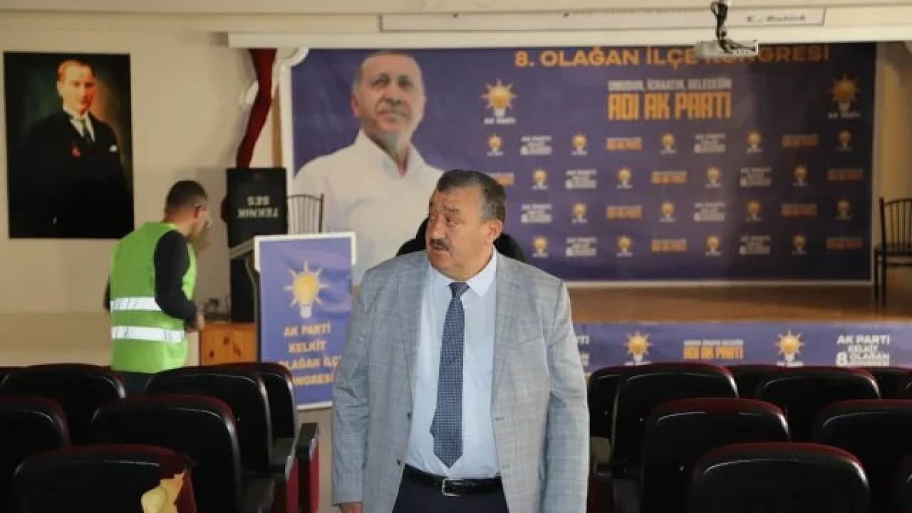 Foto - AK Partili isimden dikkat çeken sözler: G.tü b.klu bir arabayı çok gördüler