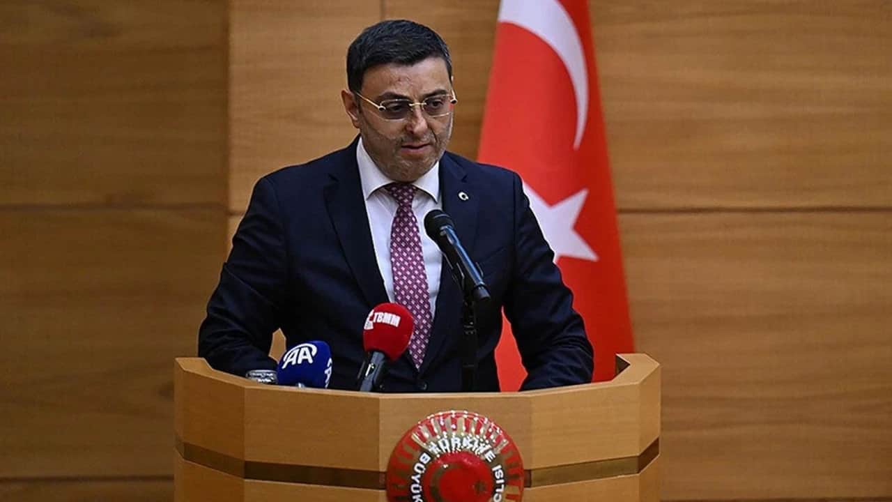 Foto - AK Partili vekil canlı yayında resmen çılgına döndü: Fatma Betül yesin diye mi?