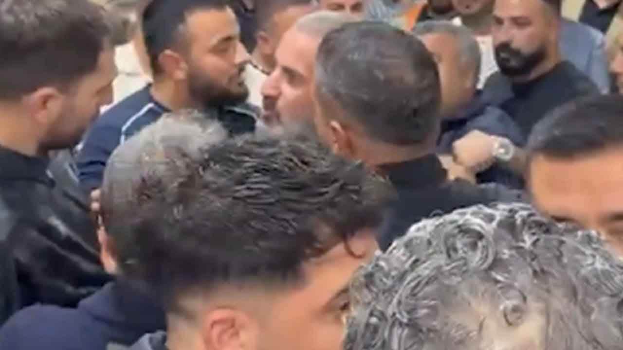Foto - AK Parti'ye geçen belediye başkanına terbiyesizlik