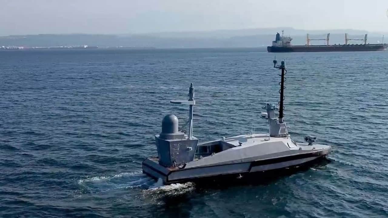 Foto - Akdeniz'de sıcak saatler: Türk roketi gemiyi batırdı, 555 kilometre hızla gelen hedef vuruldu