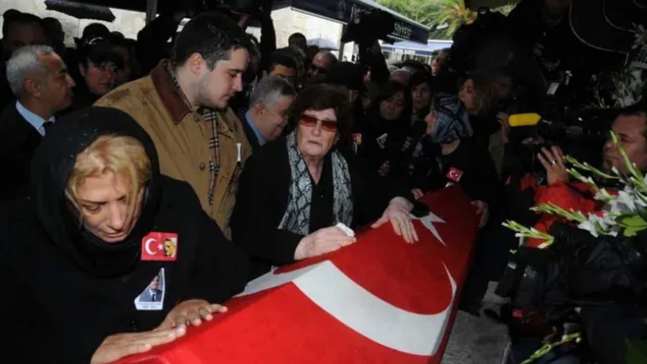 Foto - Akın Gürlek 15 yıllık sır perdesini aralıyor! Kaşif Kozinoğlu’nun ölüm dosyasında çarpıcı şüphe