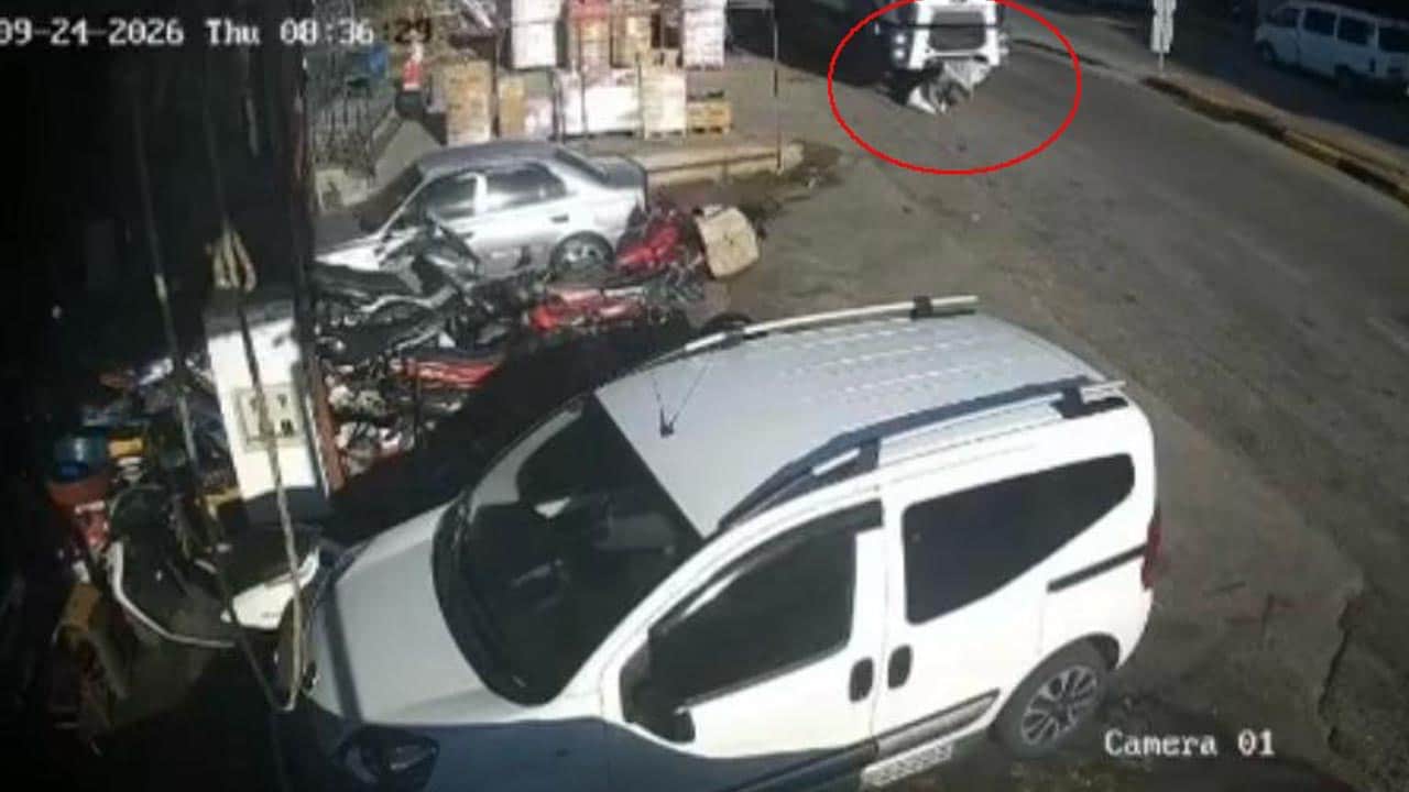 Foto - Alaşehir'de korkunç kaza: Genç işçi çöp kamyonunun altında can verdi