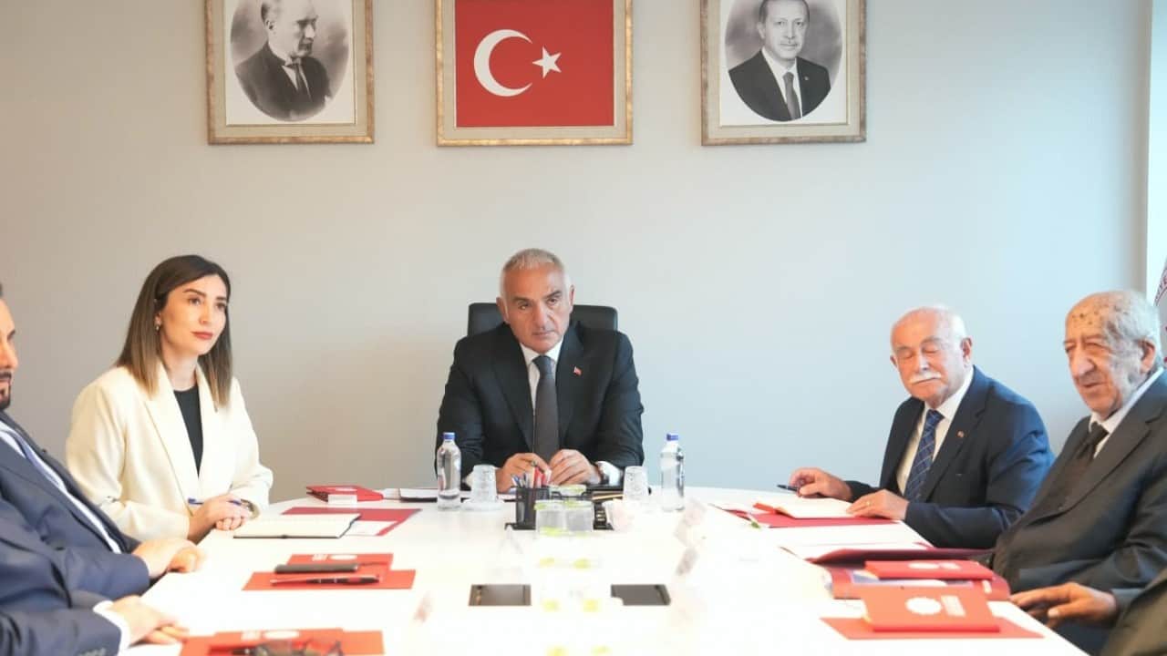 Foto - Alevi-Bektaşi Danışma Kurulu ilk toplantısını Bakan Ersoy başkanlığında gerçekleştirdi