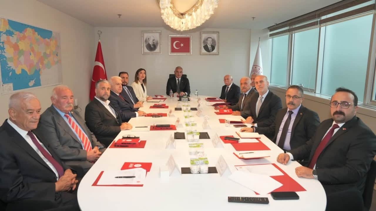 Foto - Alevi-Bektaşi Danışma Kurulu ilk toplantısını Bakan Ersoy başkanlığında gerçekleştirdi