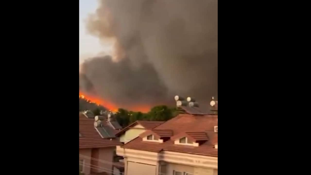 Foto - Alevler komşu ile sıçradı! Saklıkent Kanyonu kapatıldı, köyde evler kül oldu!