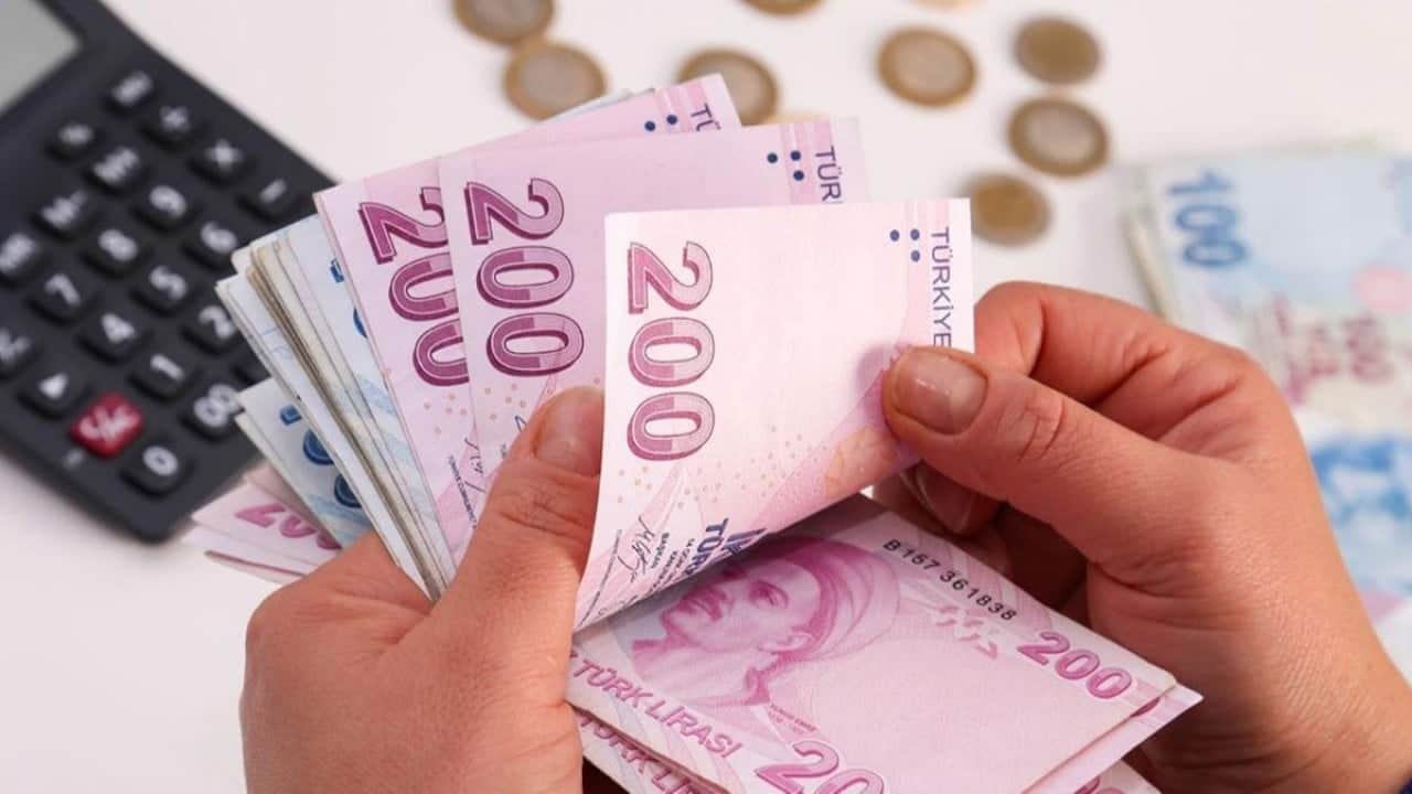 Foto - Algı operasyonu yapanlara cevap: Dolar bazlı memur maaşı nereden nereye