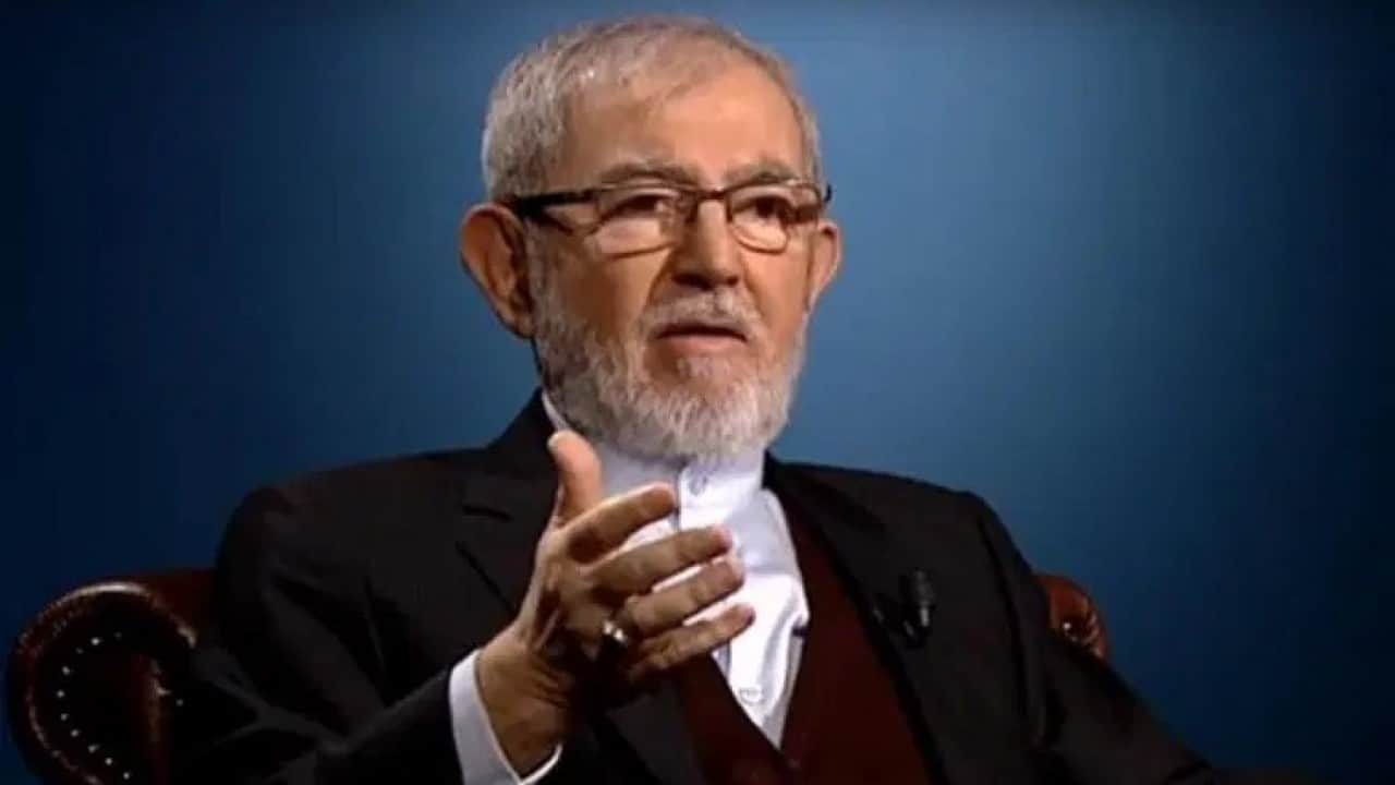 Foto - Ali Rıza Demircan'dan hassas uyarı: İlke inkılaplara iman devam edecekse niçin yeni bir anayasaya ihtiyaç duyuyoruz