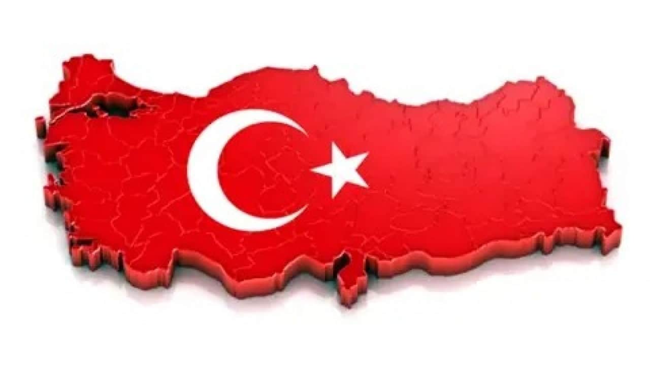 Foto - Ali Rıza Demircan'dan hassas uyarı: İlke inkılaplara iman devam edecekse niçin yeni bir anayasaya ihtiyaç duyuyoruz
