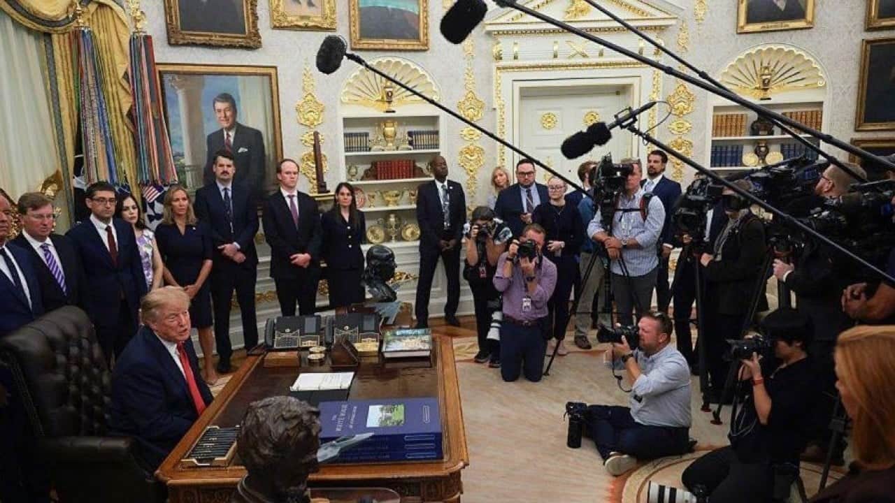 Foto - Alın size ABD tipi basın özgürlüğü! Trump’tan medyaya Beyaz Saray yasağı