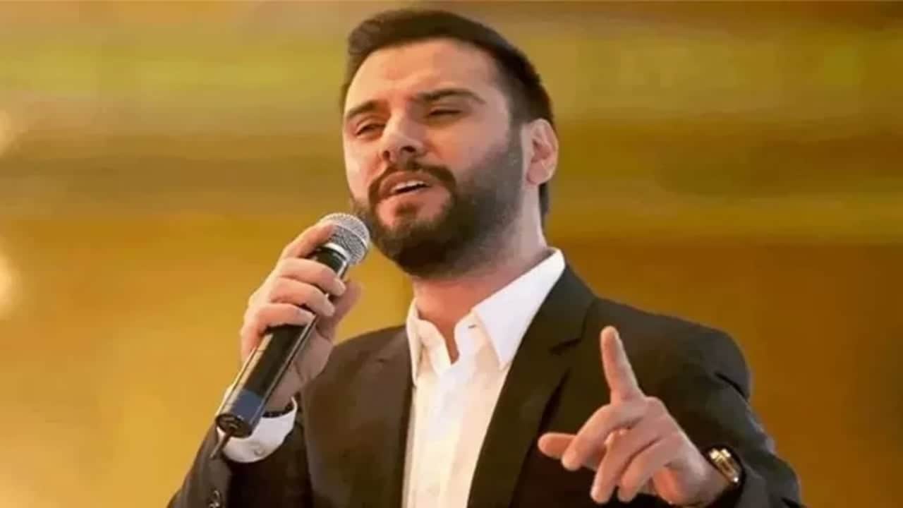 Foto - Alişan’dan "Helal olsun" dedirten "kıyafet" çıkışı! İşte sanatçı bu