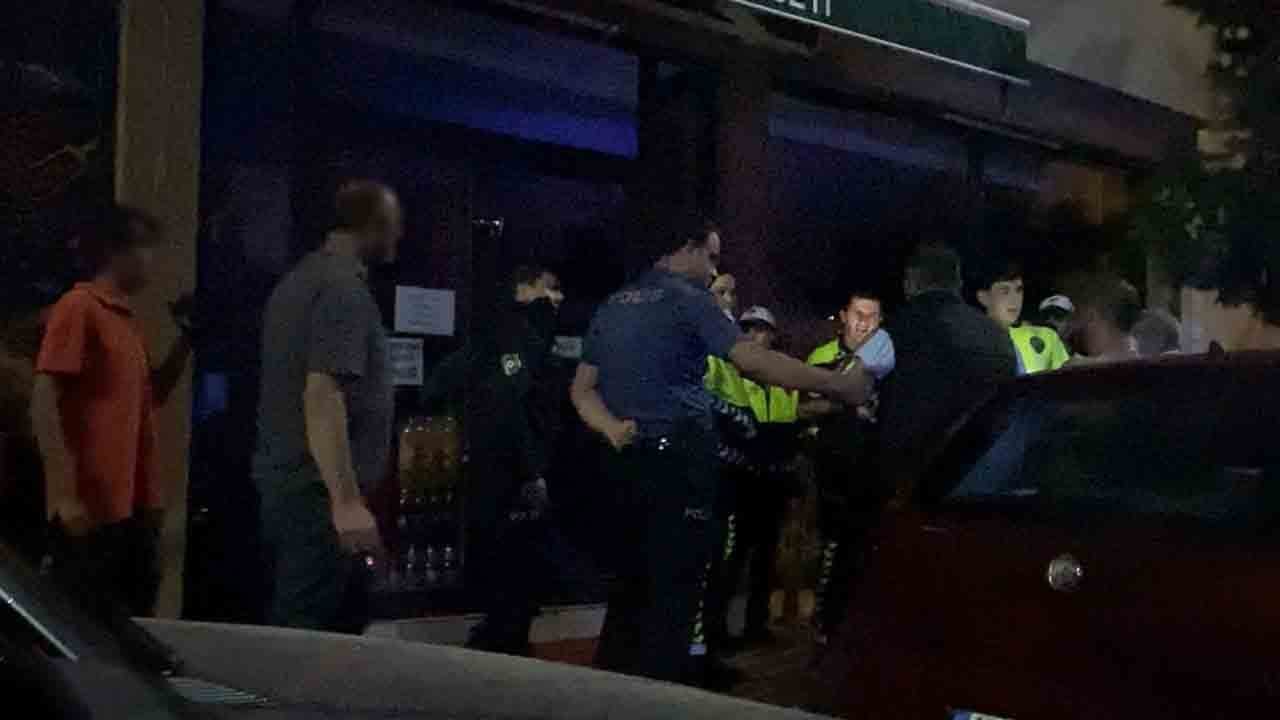 Foto - Alkolikler sabırları taşırdı: Sefasını ayyaşlar cefasını polisler çekti