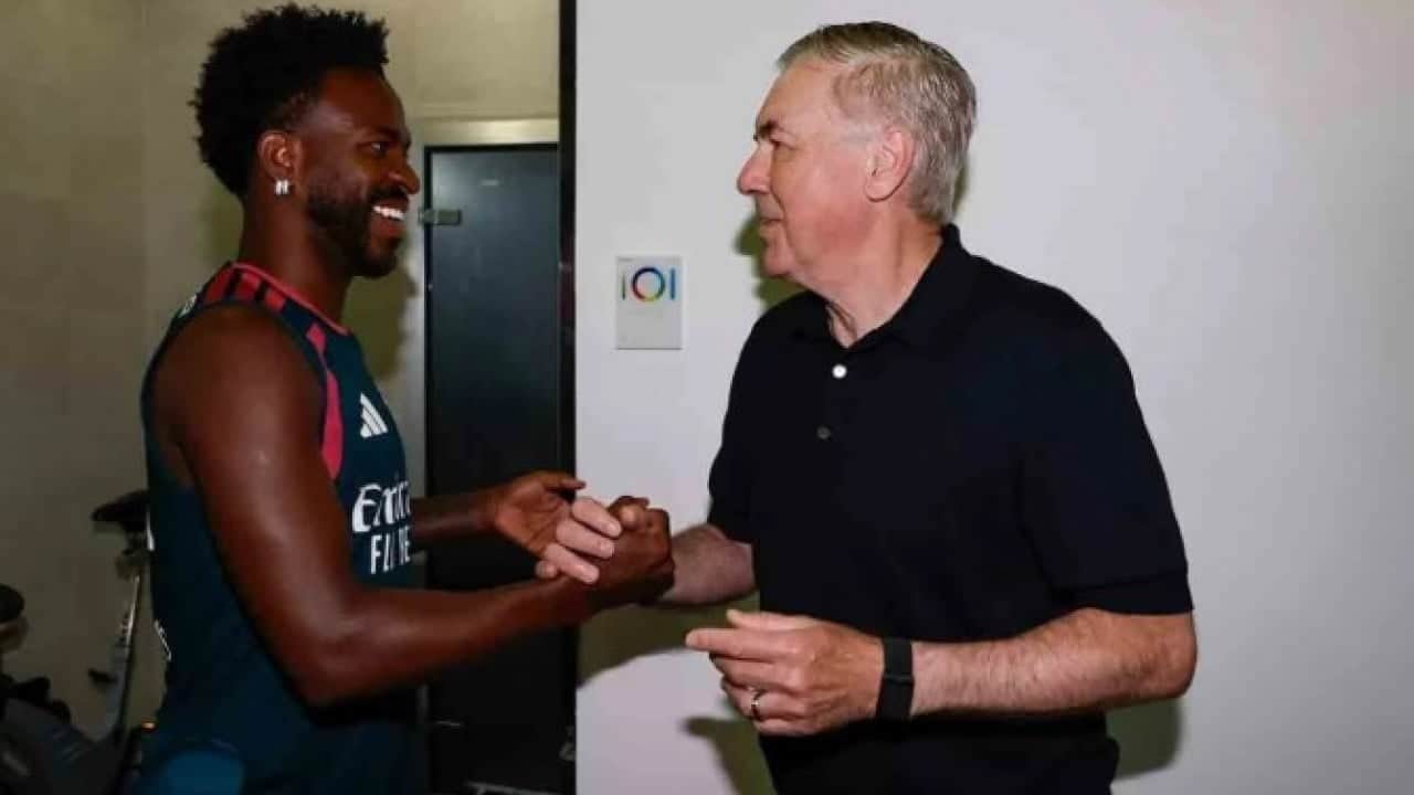 Foto - Ancelotti’den Arda Güler’e ziyaret
