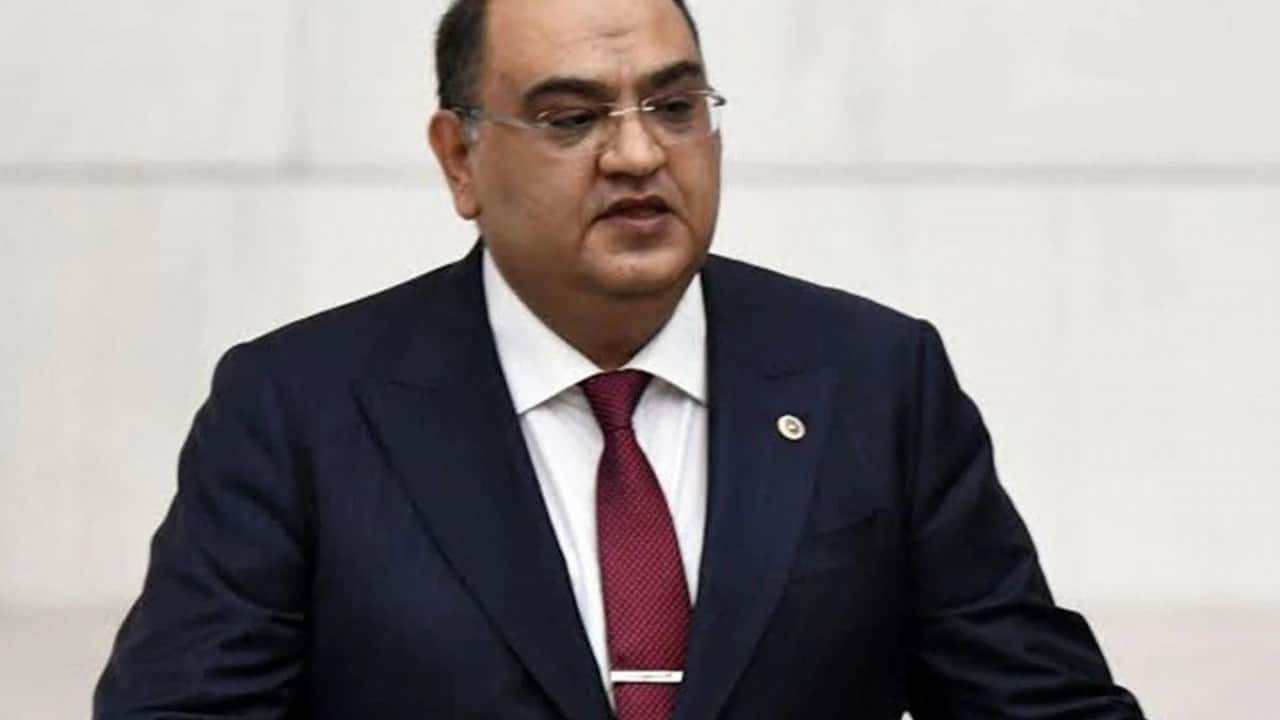 Foto - Ankara kulisleri bu iddiayla çalkalanıyor: Hiç akla gelmeyecek isim AK Parti'ye katılıyor