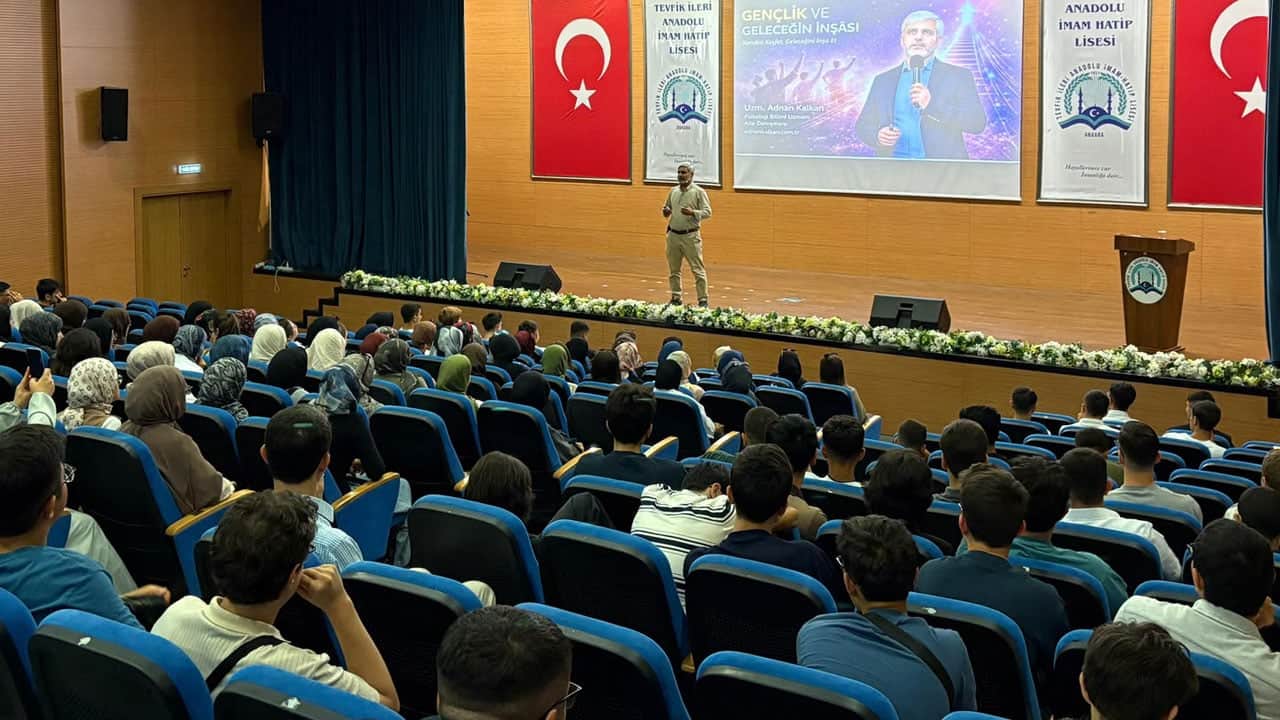 Foto - Ankara’da ÇEDES buluşması: Milli Eğitim Bakanı Yusuf Tekin öğrencilere umre hediye etti