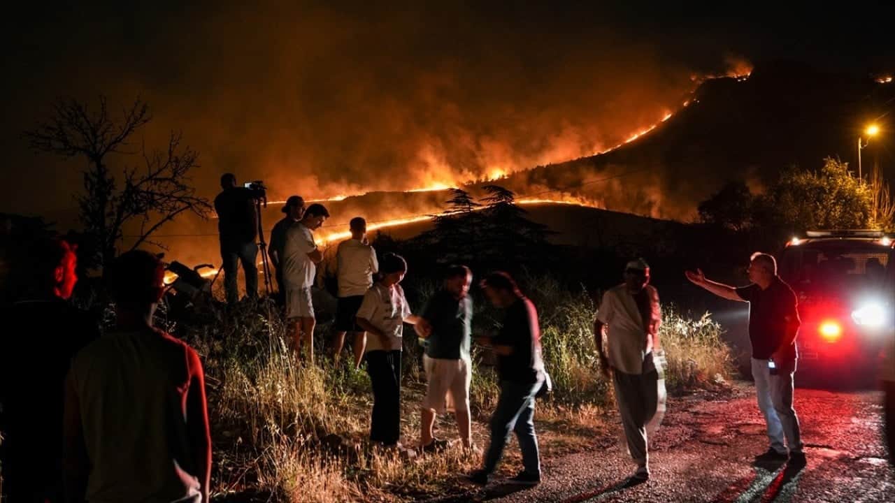 Foto - Ankara'da korkutan yangın! Bir kişi gözaltına alındı