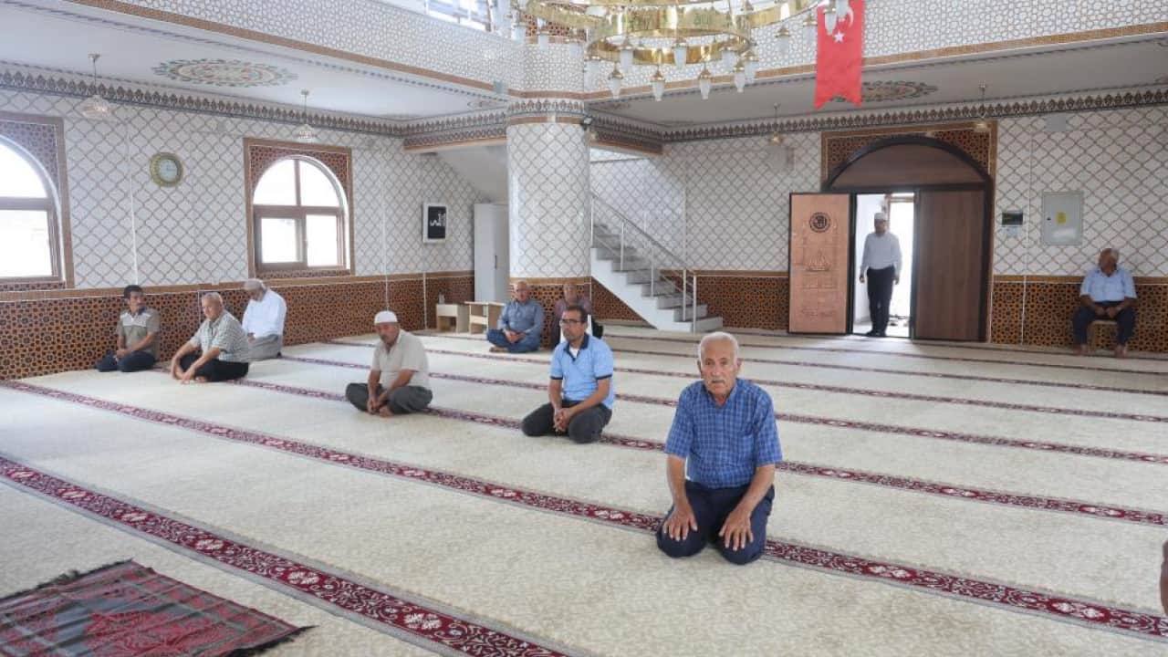 Foto - Anlatmaya gerek yok görüyorsunuz! Kimi 3 buçuk yılda 135 cami yapar! Kimi 7 yılda tek cami yapamaz