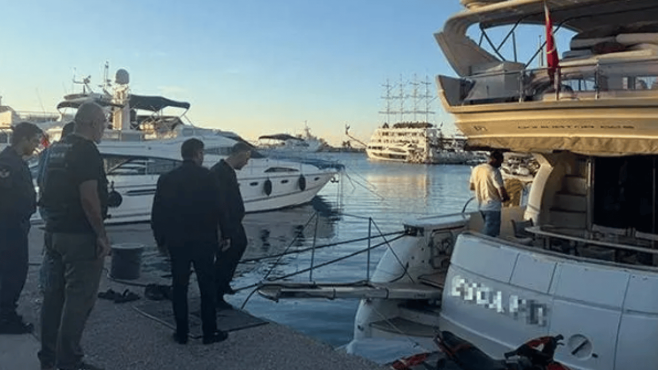 Foto - Antalya'da fuhuş ve uyuşturucu baskını! Muhittin Böcek ve oğlu şüpheli!