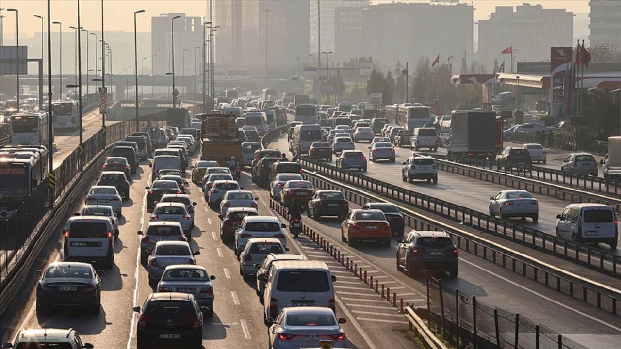 Foto - Araç sahipleri dikkat, 1 Ocak'ta tarife değişiyor! İşte 2026 yılı trafik sigortası tarifesi