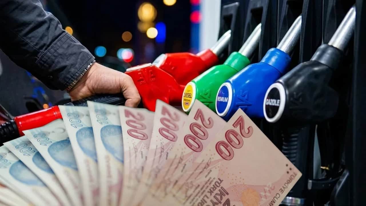 Foto - Araç sahipleri dikkat! Benzine 12,48 TL zam geliyor