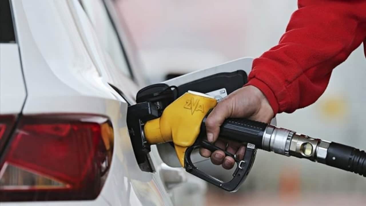 Foto - Araç sahiplerine müjde! Benzine dev indirim için tarih netleşti