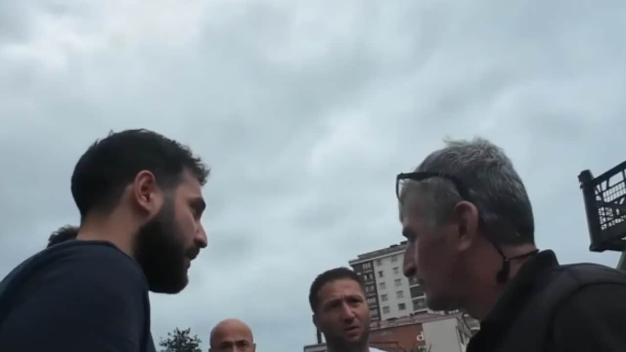 Foto - Araçtan iner inmez saldırdı: Rize'de trafik magandalarına ağır ceza!