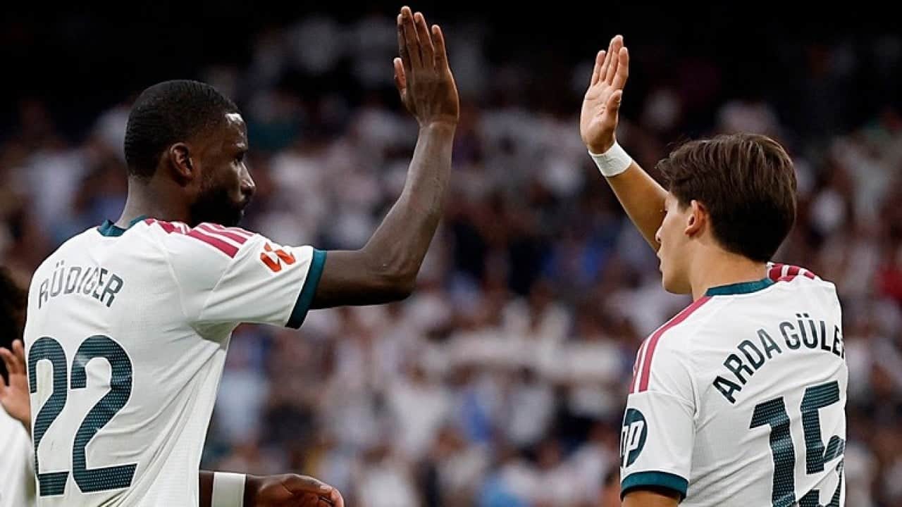 Foto - Arda Güler'in golüne Mourinho'dan olay tepki! İspanya bu yüz ifadesini konuşuyor 