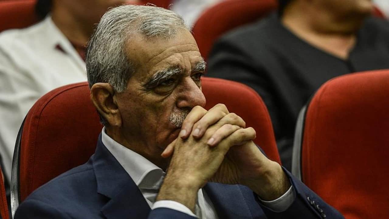 Foto - "Aşiret dizisi üzerinden kayyım tartışmasına ince ayar yaptı" diyorlar! Bahçeli’den İçişleri Bakanlığı’na şifreli mesaj mı? 