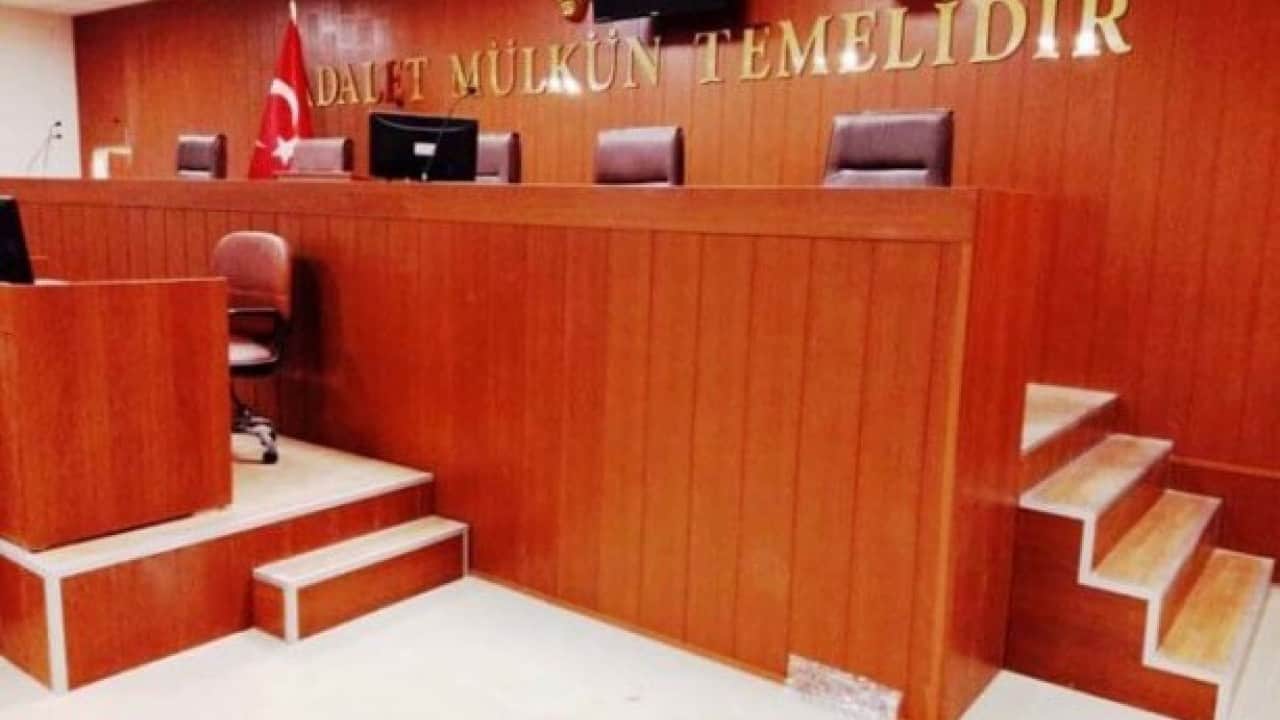 Foto - 'Asla kaybetmem' diyen ve savcı odasında skandal fotoğraflar çektiren avukat Buket Tekışık hakkında karar verildi