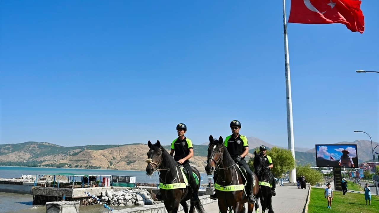 Foto - Atlı Polis Birliği, Malazgirt Zaferi etkinlikleri için Bitlis'te