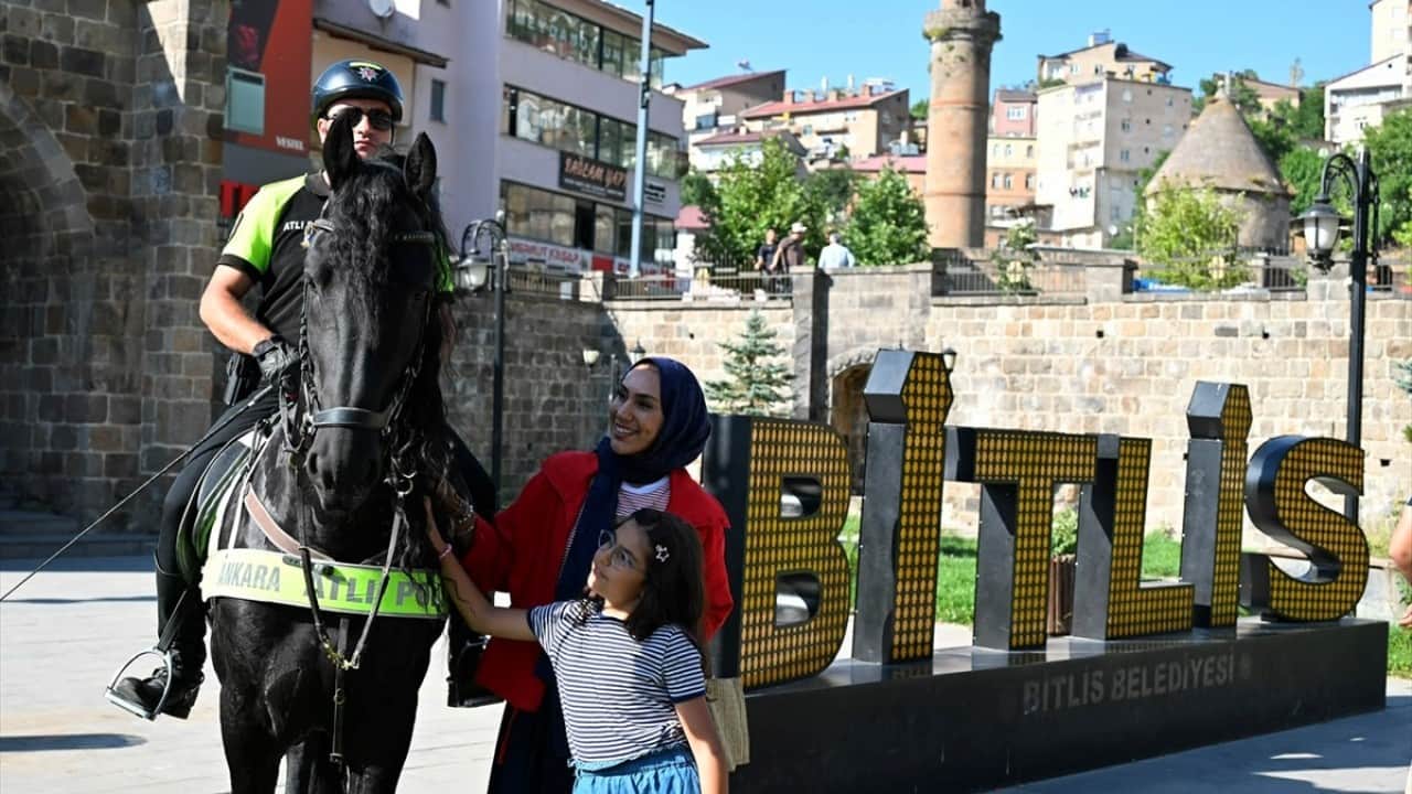 Foto - Atlı Polis Birliği, Malazgirt Zaferi etkinlikleri için Bitlis'te