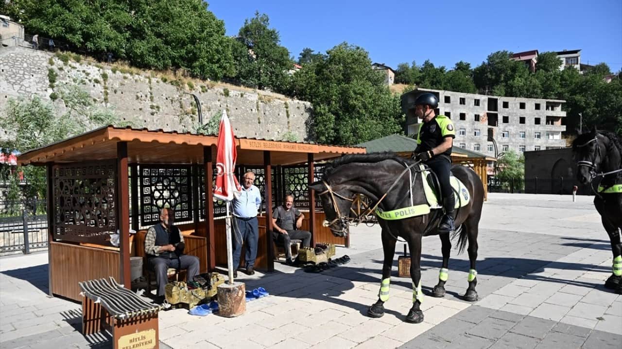 Foto - Atlı Polis Birliği, Malazgirt Zaferi etkinlikleri için Bitlis'te