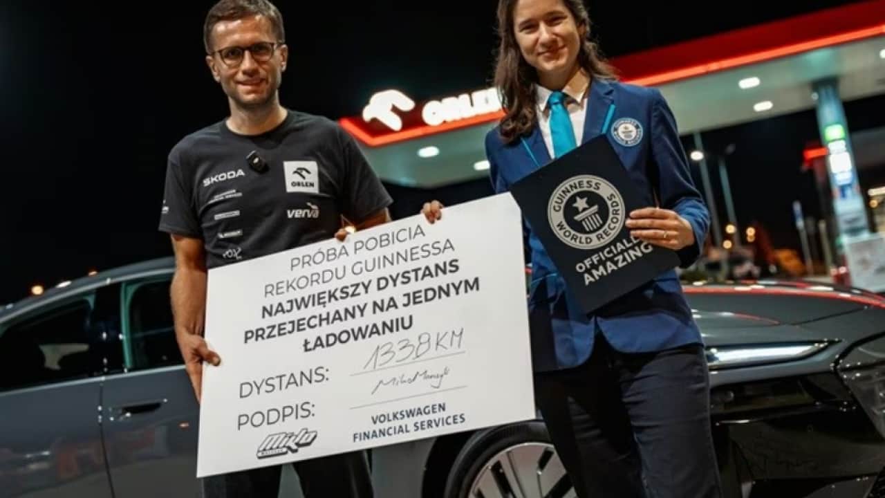 Foto - Audi A6 e-tron’dan 1.338 kilometrelik rekor: Tek şarjla 45 saat yol aldı