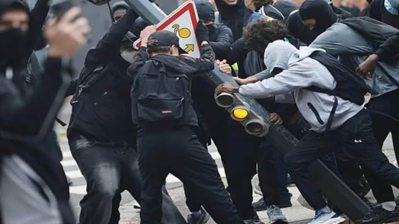 Foto - Avrupa alev alev! Fransa’nın ‘Gezi’si Belçika’ya sıçradı