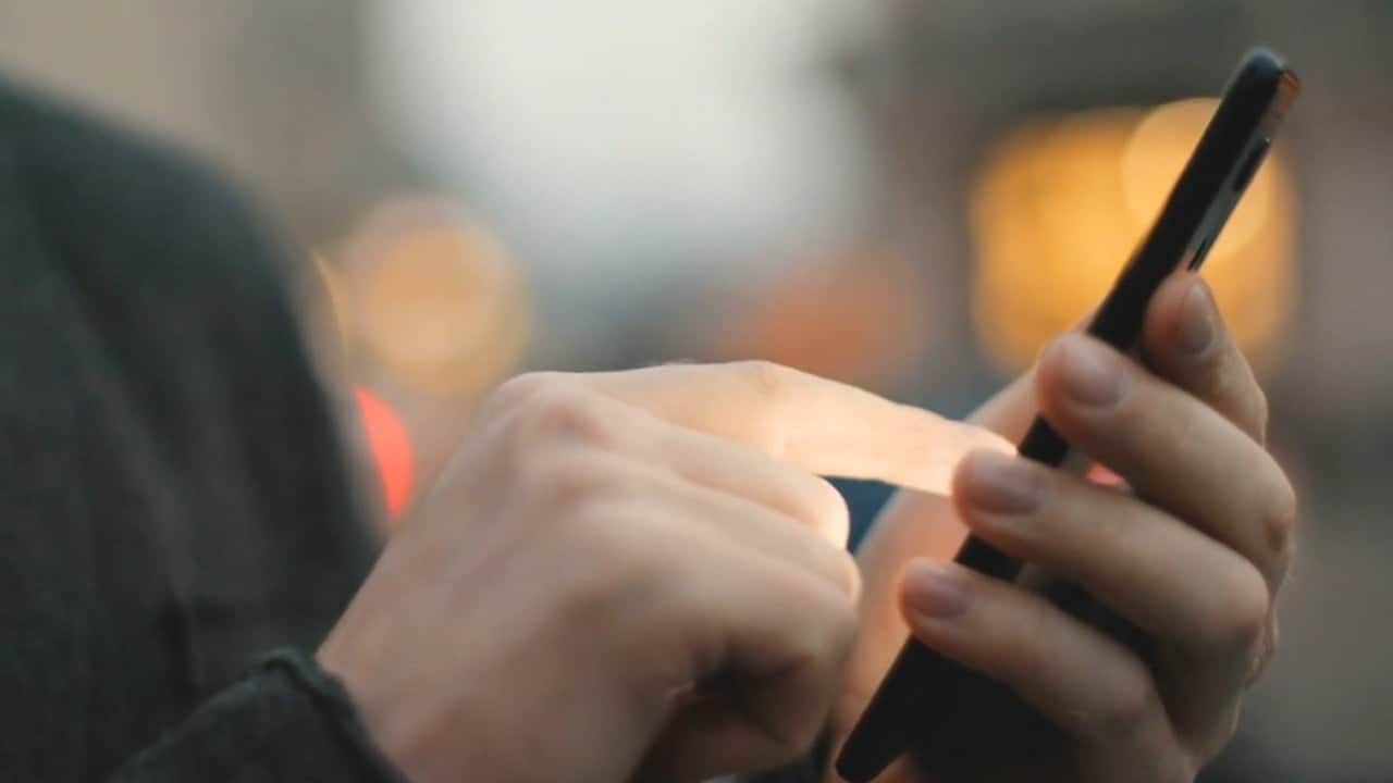 Foto - Avrupa susuyor Türkiye konuşuyor: Mobil abone sayısı 100 milyonu devirdi
