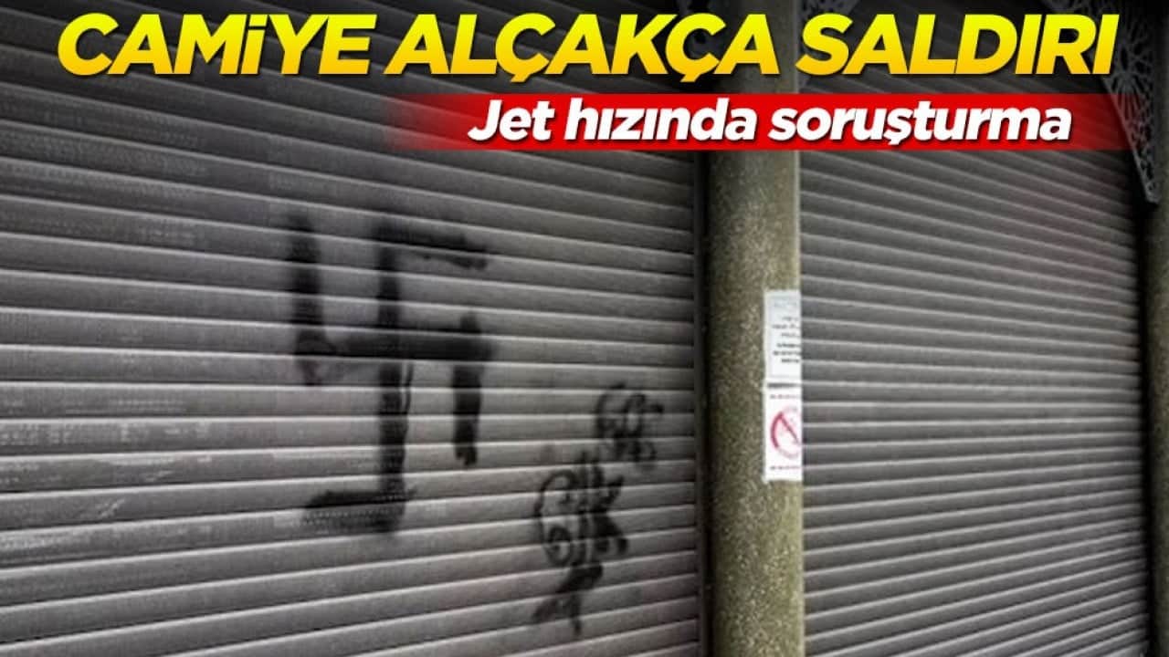 Avrupa ülkesinde İslam düşmanlığı! Camilere gamalı haç çizdiler