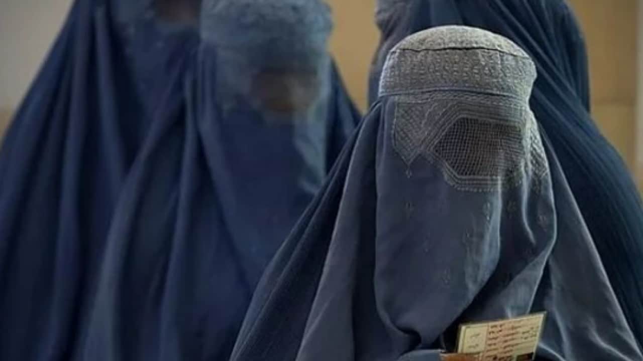 Avrupa’da Müslümana zulüm yayılıyor: Burka giyene para cezası!
