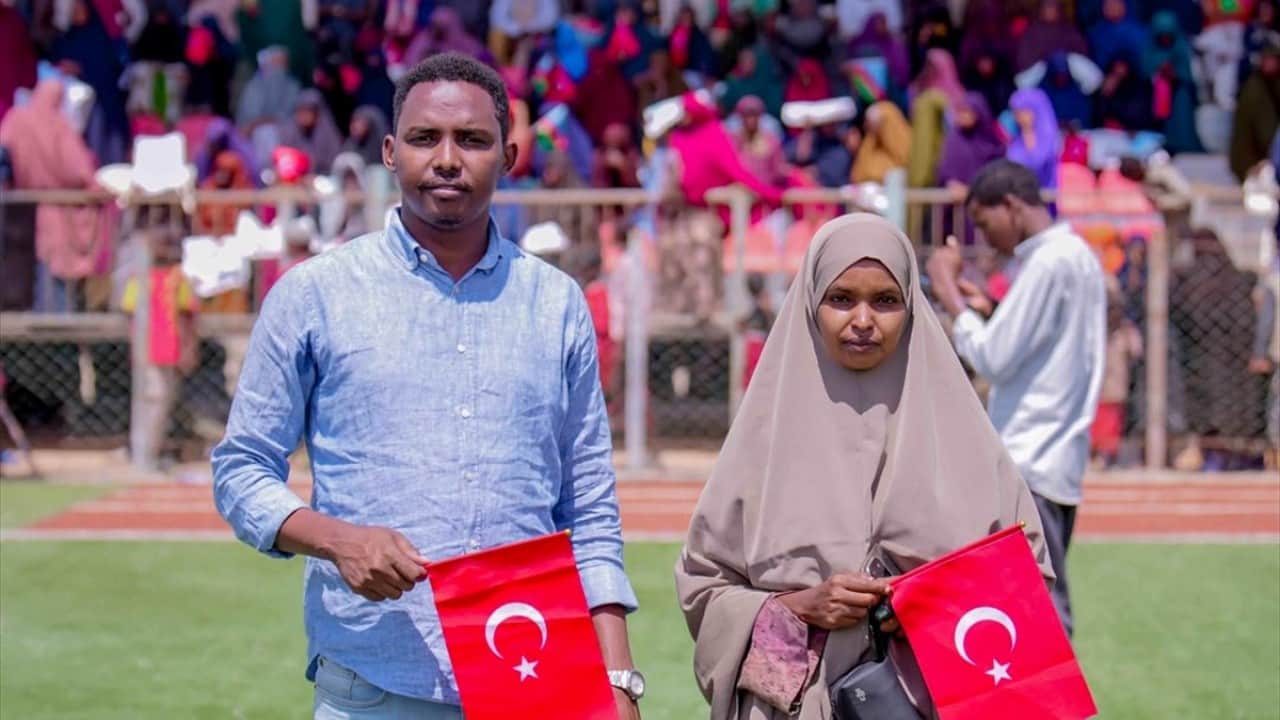 Foto - Ay yıldızlı bayrağımızı salladılar! Somali'de Türkiye'ye destek gösterileri düzenlendi