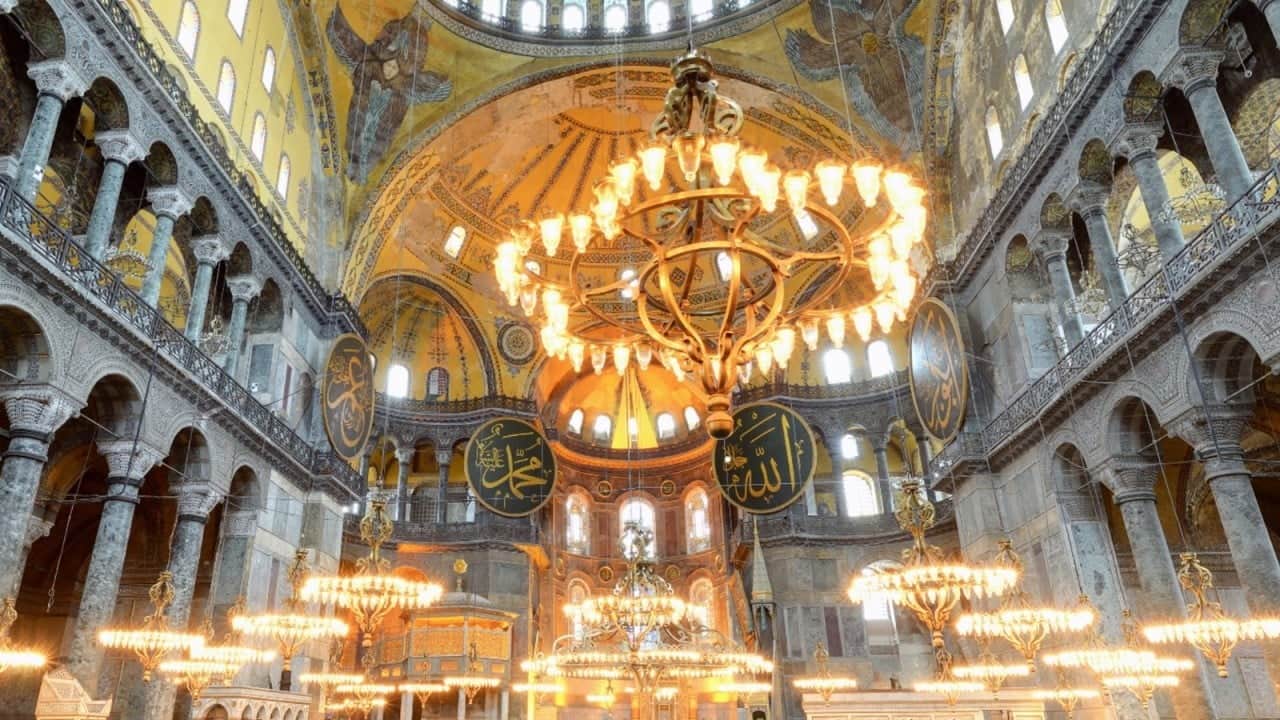 Foto - Ayasofya'da İbadet ve ziyaret akışı geçici düzenlemelerle devam edecek! Bakan Ersoy: Her adımı bilimsel hassasiyetle atıyoruz
