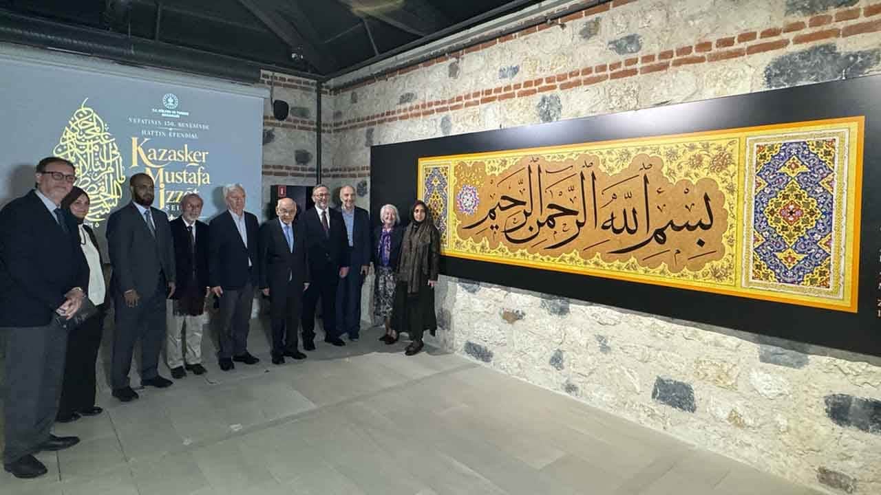 Ayasofya'yla özdeşleşen hattata 150. yıl vefası: Kazasker Mustafa İzzet Efendi anısına özel sergi