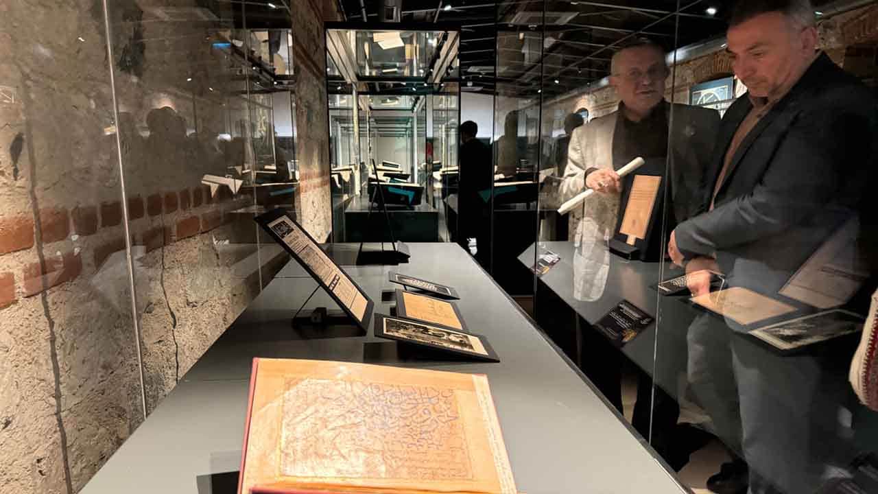 Foto - Ayasofya'yla özdeşleşen hattata 150. yıl vefası: Kazasker Mustafa İzzet Efendi anısına özel sergi