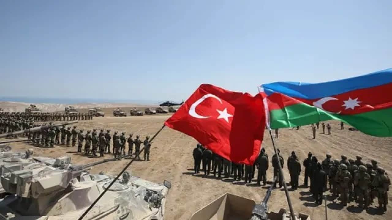 Foto - Azerbaycan basınından beklenmedik Türkiye çıkışı: Efsanenin sonu gelmiştir