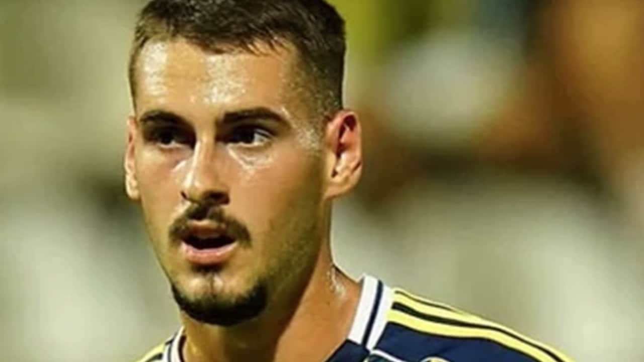 Foto - Aziz Yıldırım, iki yıldızın defterini dürdü! Devre arasında gönderiyor