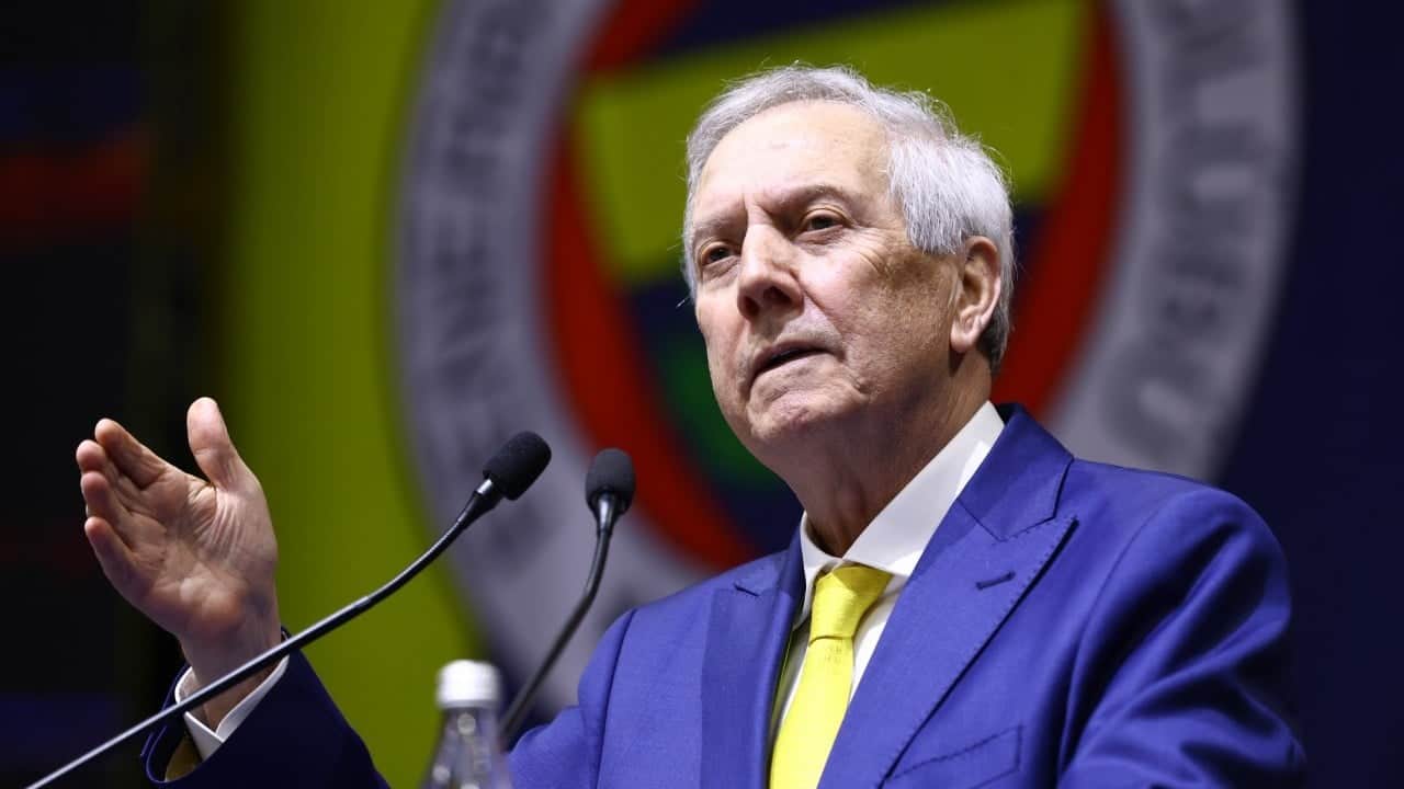 Foto - Aziz Yıldırım: Paraları yediniz erkek gibi yedik deyin: Niyetimi bozuyorsunuz, abdesti değiştireceğiz...
