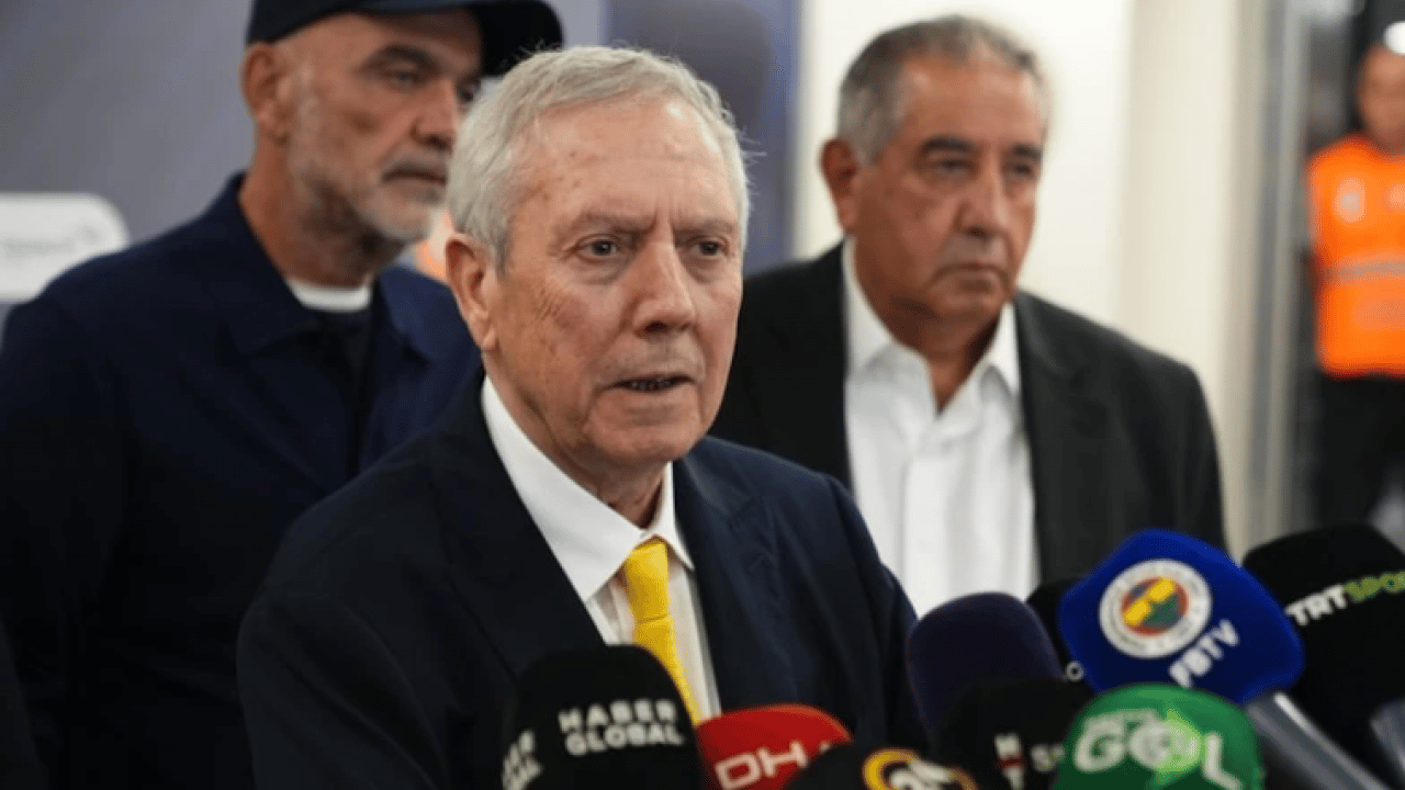 Foto - Aziz Yıldırım'dan Halil Umut Meler tepkisi: Dayak yiyen hakemi sahaya sürerseniz olacağı bu!