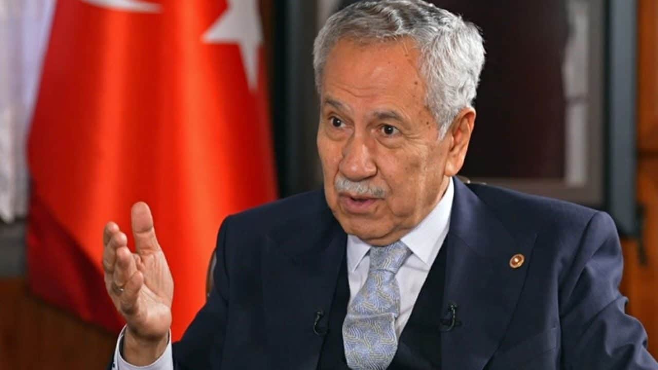 Foto - Bahçeli "Tek kelimeyle rezalettir" demişti! Barzani’nin ortalığı karıştıran Türkiye ziyaretine Bülent Arınç’tan dikkat çeken yorum