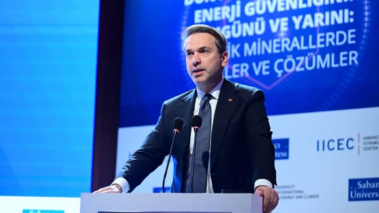 Foto - Bakan Bayraktar 2026'yı işaret etti: Yenilenebilir enerjide ‘yeni bir rekor yılı’ olacak