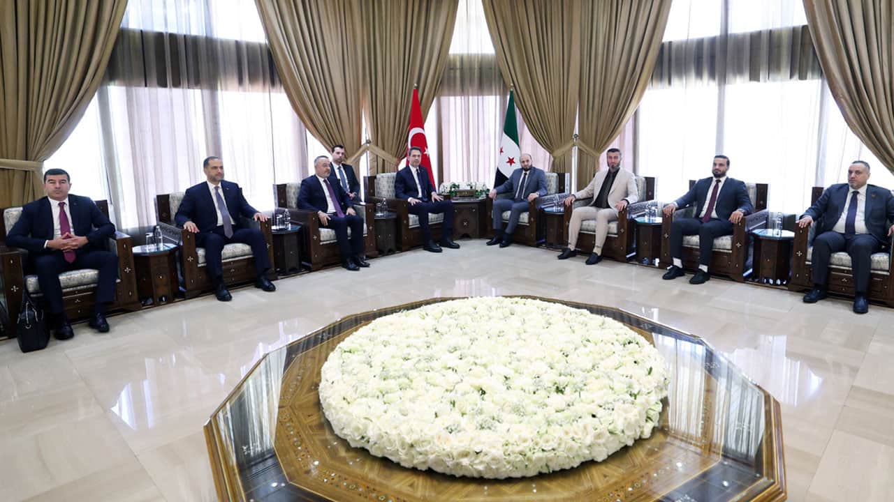 Foto - Bakan Bayraktar, Suriye'de kritik anlaşmalara imza attı: Maden ve enerjide stratejik işbirliği