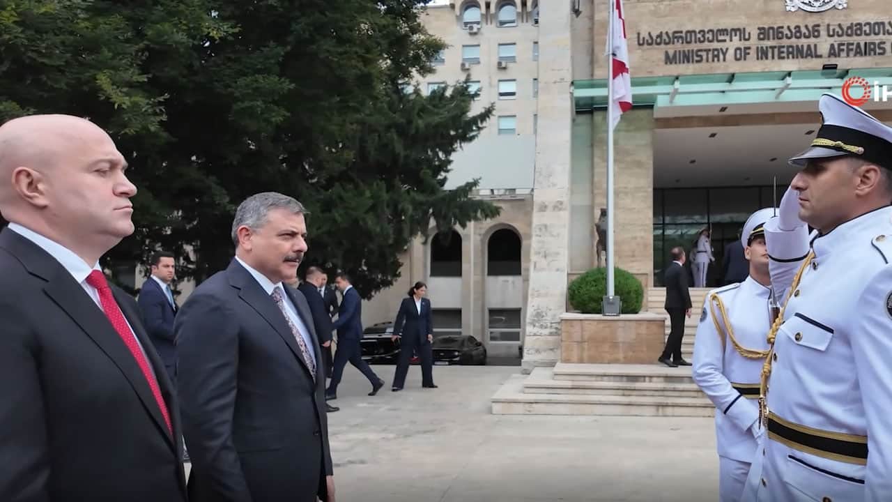 Foto - Bakan Çiftçi görevi başında hayatını kaybeden polisleri andı, dua etti!