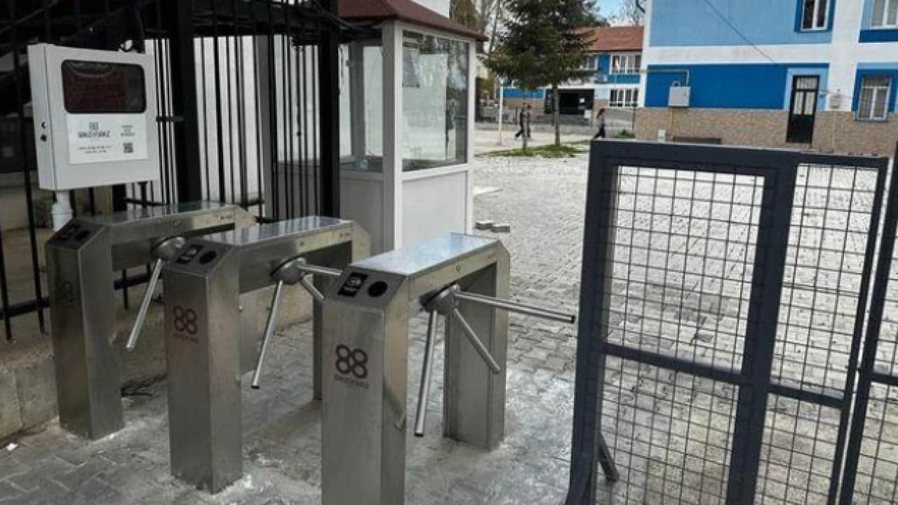Foto - Bakan Çiftçi talimatı verdi: 81 ilde ekipler sahaya indi! Okul çevrelerinde denetimler artırılıyor